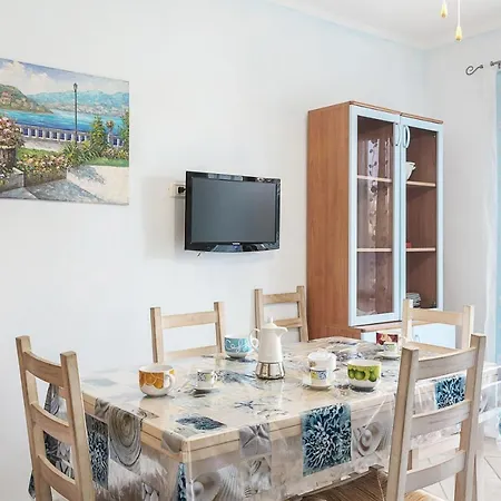 Borgo Dei Fiori 7 * Palau